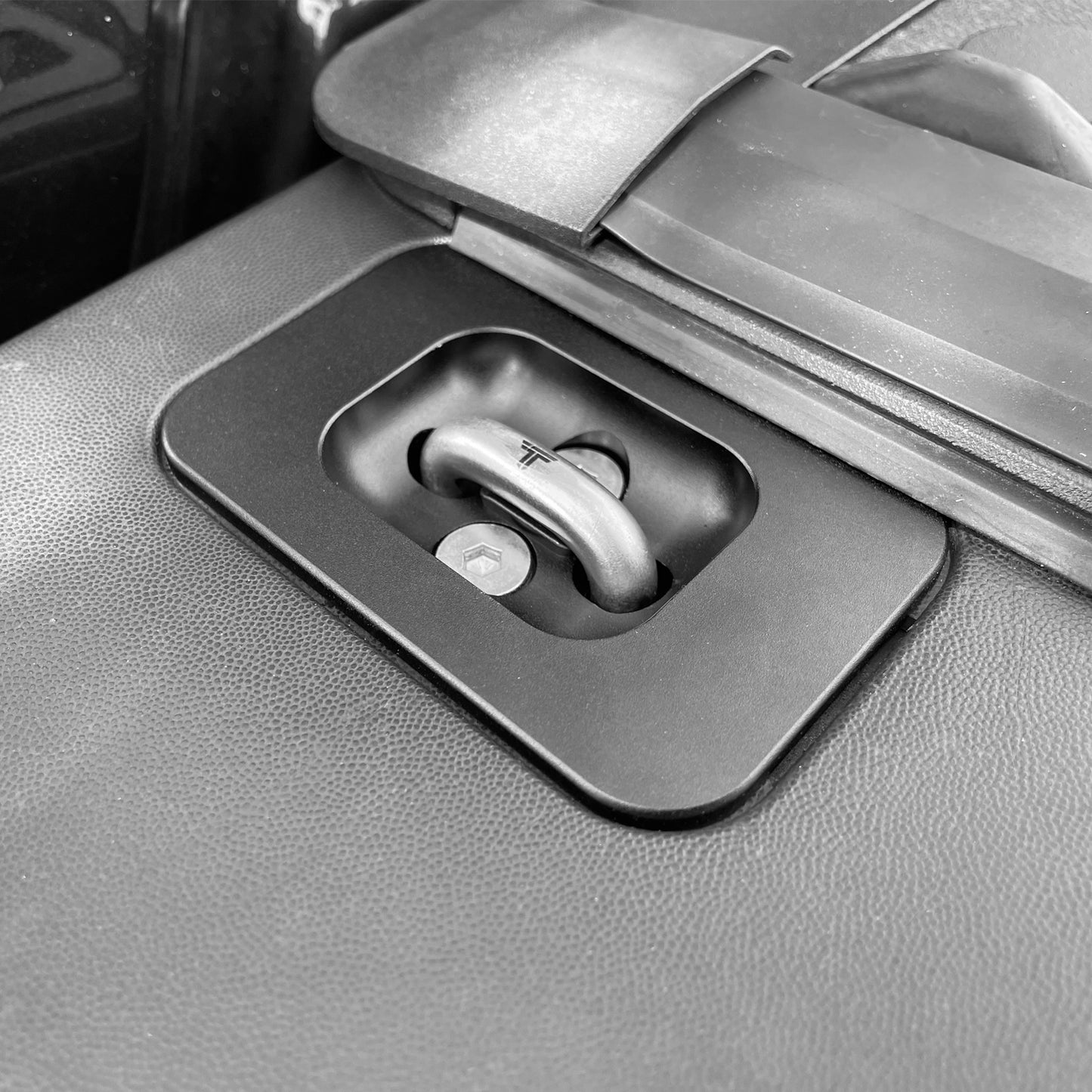1998-2016 Ford F250 Ultra-Premium Retractable Truck Bed Tie Down Anchors